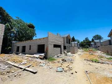 3 Bedroom Flat & Apartment