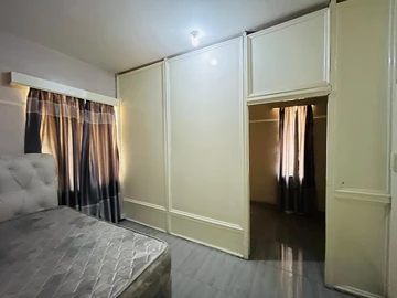 2 Bedroom Flat & Apartment