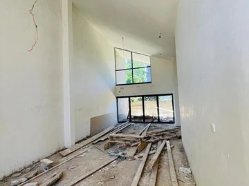 3 Bedroom Flat & Apartment