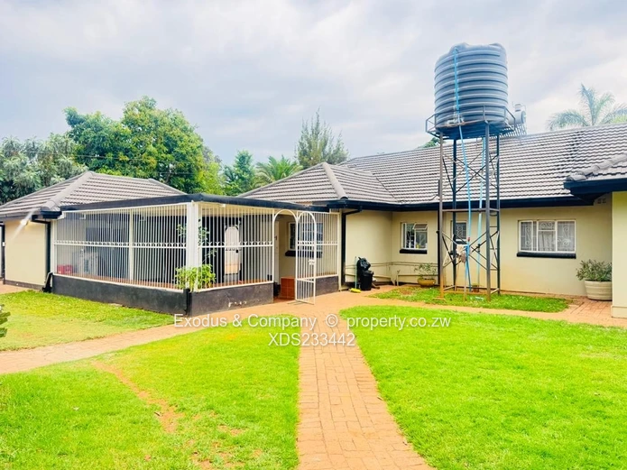 Luxury Home for Sale in Emerald Hill