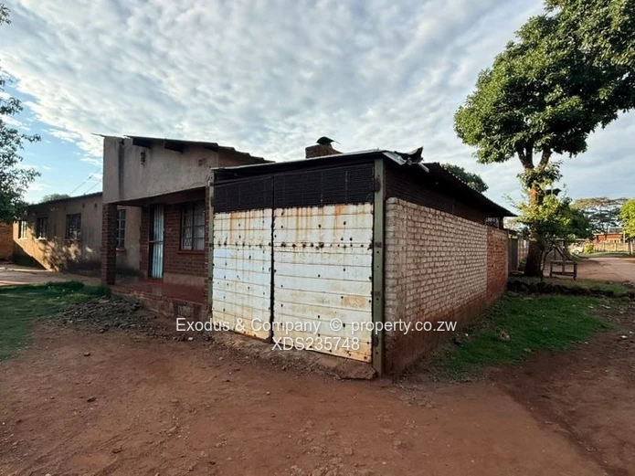 A house for sale in Kuwadzana 
