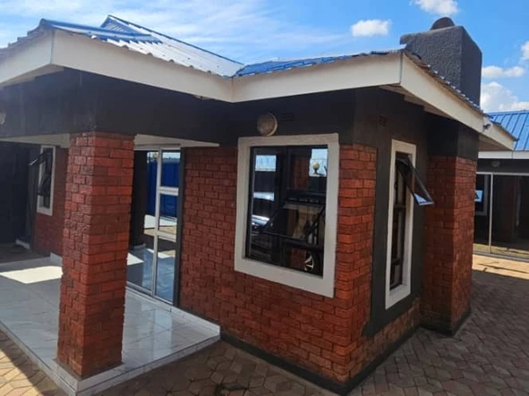 5 Bedroom House