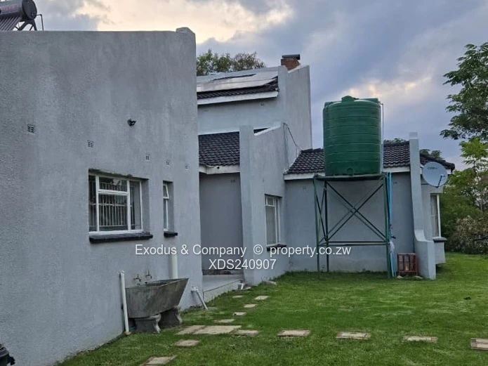 House to Let – Spacious, Walled & Gated